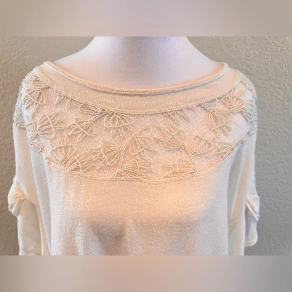 Free People Love Affair - Ivory/White Lace Knit Bell Sleeve Top – Size Small
